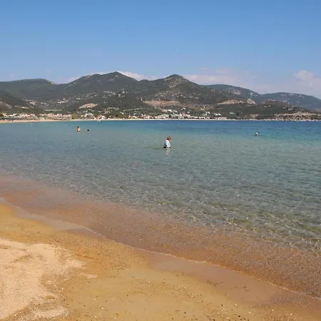 아파트 Litsa-studio